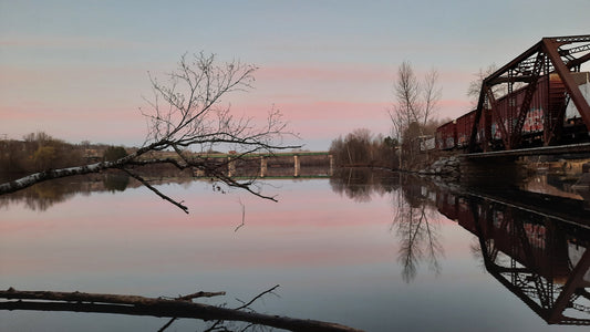 Pont Ferroviaire À Sherbrooke Lac Des Nations