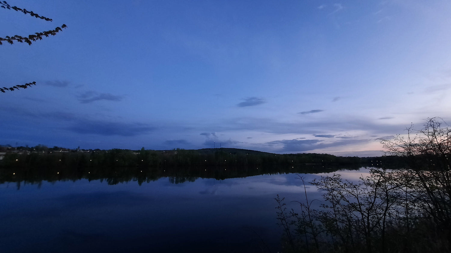 Lac Des Nations De Sherbrooke (Vue Times Hotel Sherbrooke)