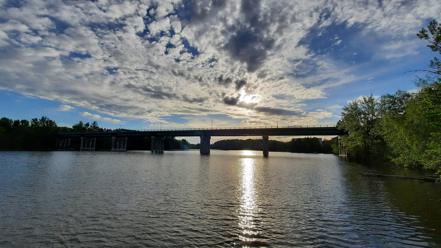 Soleil Du 30 Mai 2021 (Vue T1) Timide Rayon