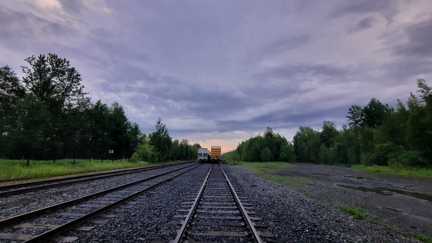 Aube Chemin De Fer Du 19 Juin 2021 (Vue Rr10) 5H52