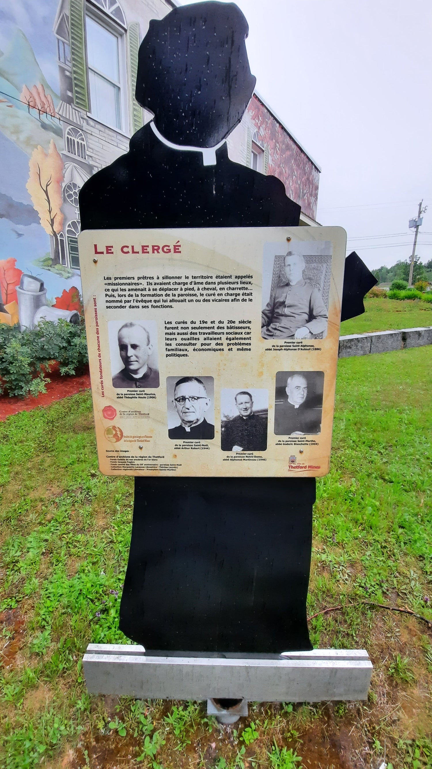 (Jour 4) Thetford Mines - La Place Des Pionniers 26 Juin 2021 Cliquez Pour Tous Les Détails