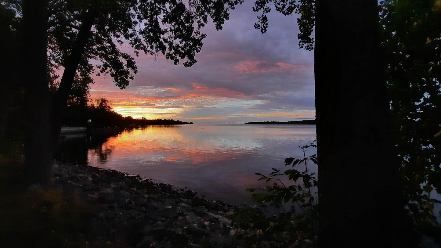 Aube Lac St-Louis Baie D’urfé 7 Juillet 2021 À 5H17