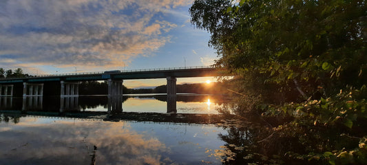 Trouve Le Soleil Du 1 Septembre 2021 6H18 (Vue Y1) Pont Jacques Cartier Et Rivière Magog Sherbrooke