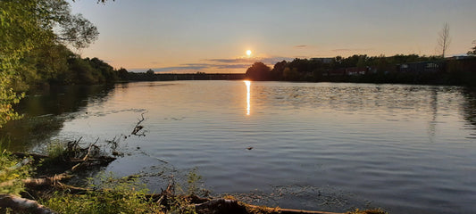 Coucher De Soleil 11 Septembre 2021 18H18 (Vue 1) Rivière Magog Sherbrooke. Pont Jacques Cartier