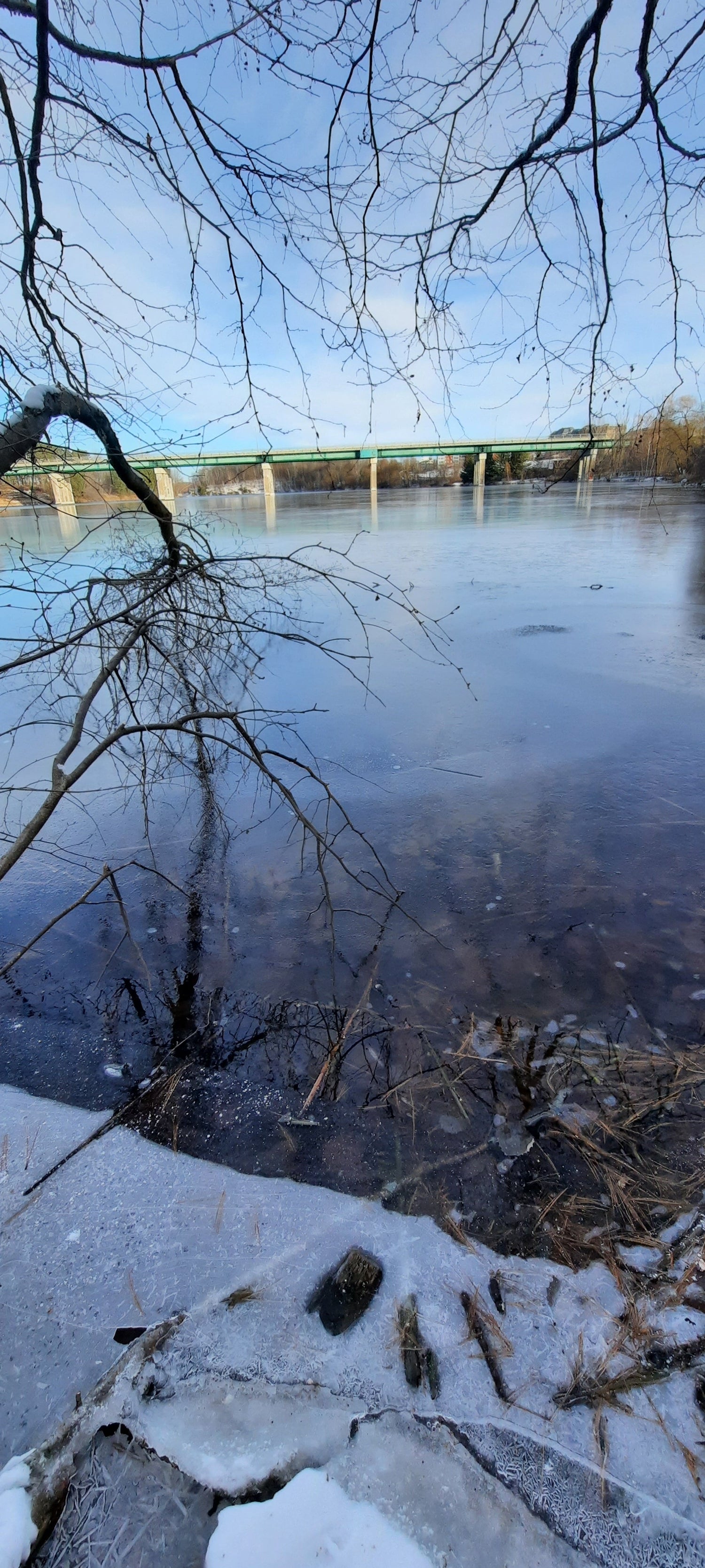 La Glace Est De Retour Sur La Rivière Magog - Journal Sherbrooke Du 2021-11-28 (15 Photos)