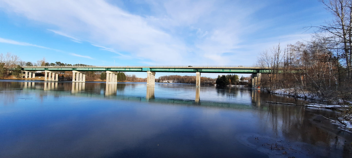 2021-11-28 14:26 Glace De La Rivière Magog À Sherbrooke (Vue T1)