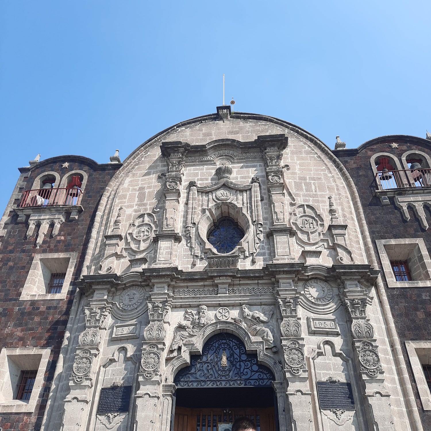 Basilique Notre-Dame-De-Guadalupe De Mexico (10 Photos)