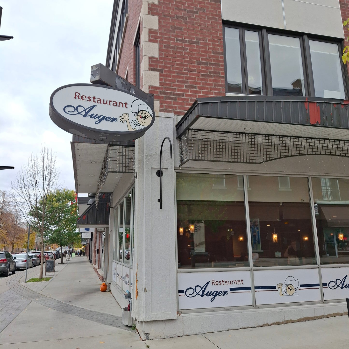 Auger Restaurant