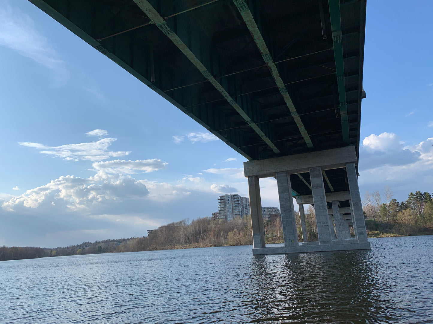 Sous Le Pont